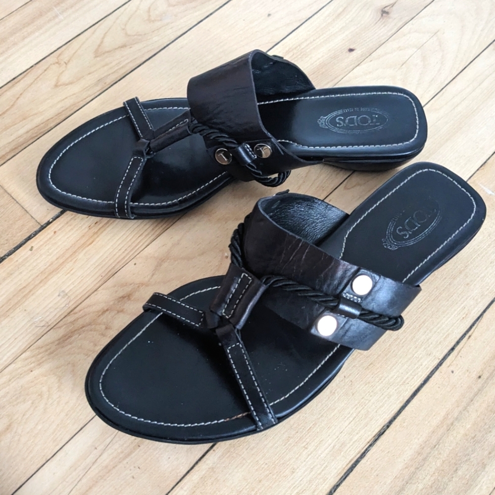 Tod's Black Leather Sandals